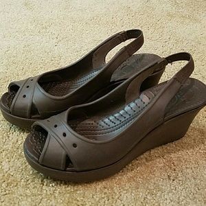 Croc wedges